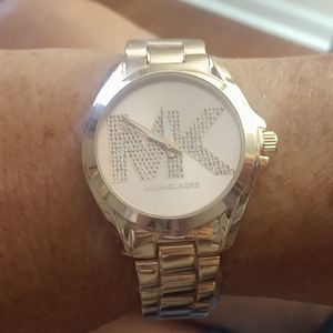 Brand new ladies Michael Kors watch